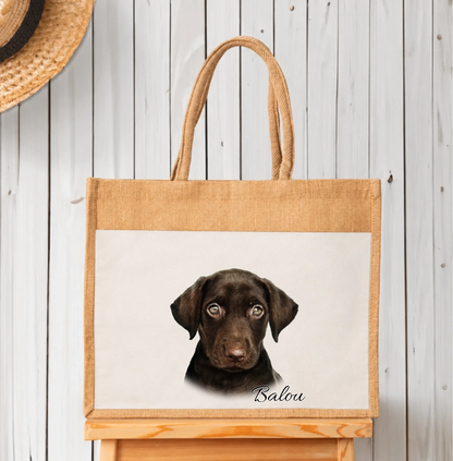 Personalized jute tote bag with a dog pet portrait and the name “Balou”.